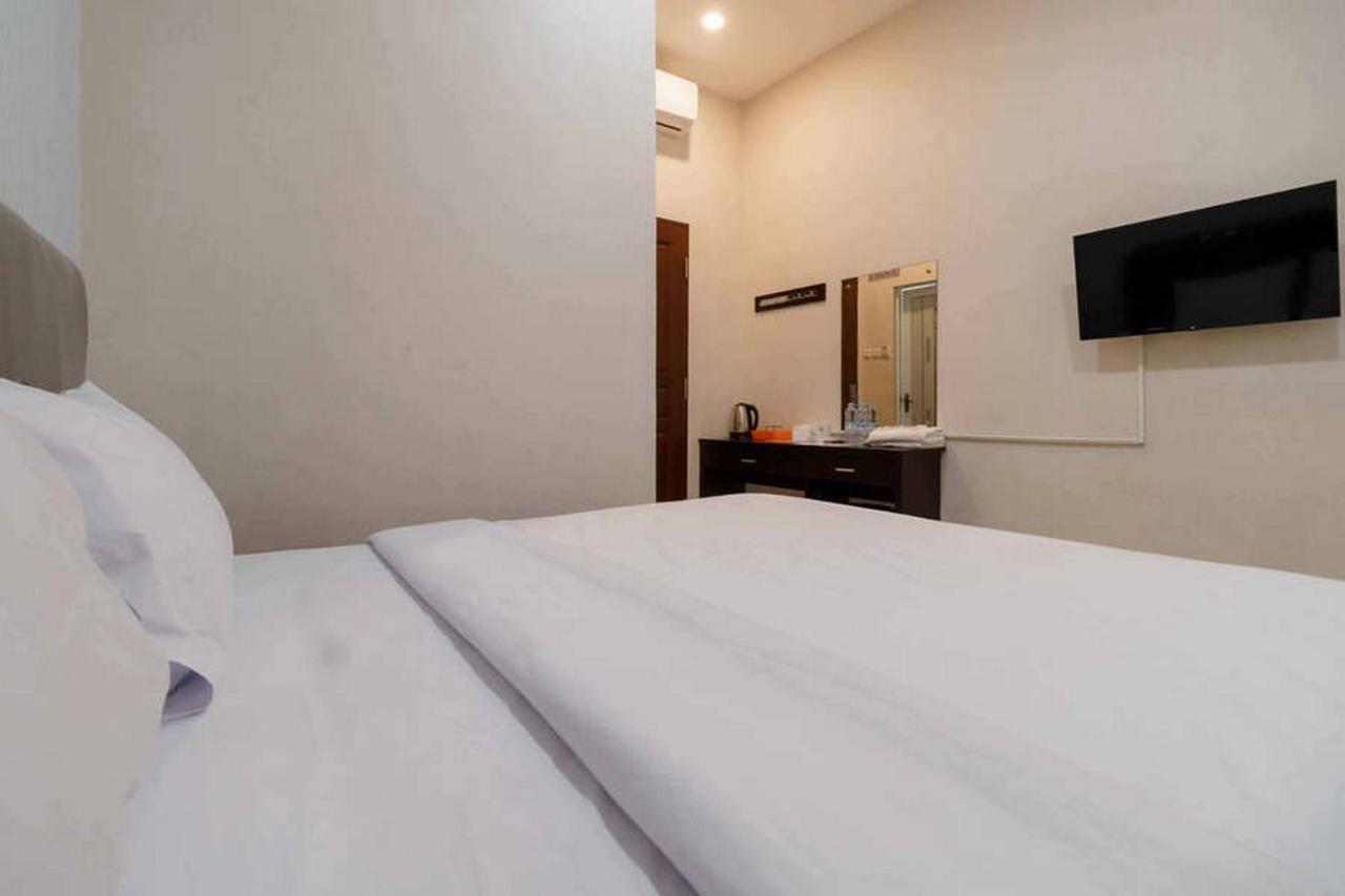 Reddoorz At Seindo Hotel Medan Sunggal Esterno foto